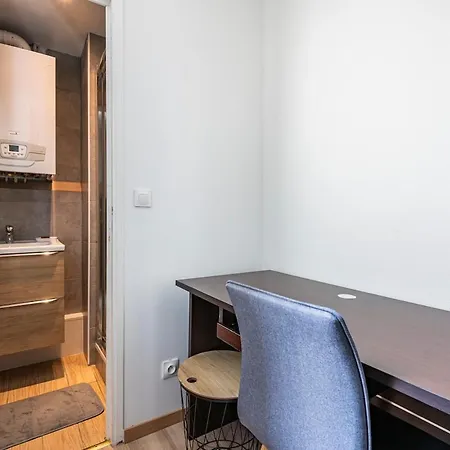 Apartment Pentagone 4 Reims