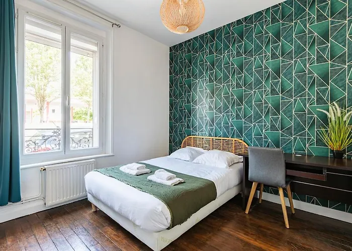 Lägenhet Pentagone 4 *